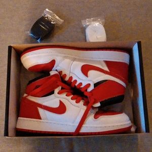 Air Jordan 1 Heritage